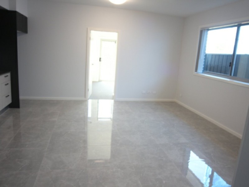 28A Chinnocks Ave, Campbelltown NSW 2560