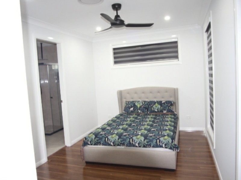 2 Doyle Street, Campbelltown NSW 2560