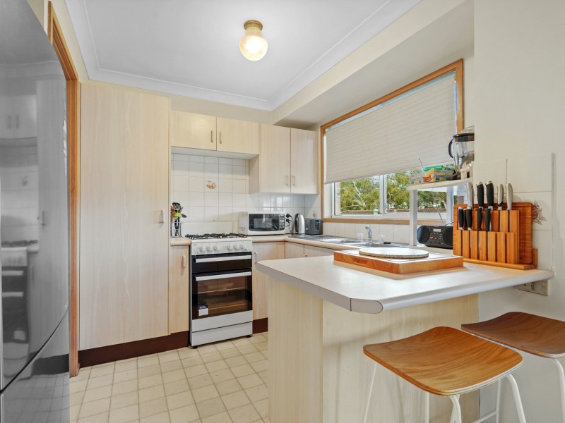 13 Glenella way, Minto NSW 2566