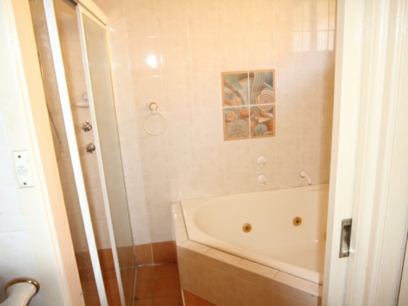 31 Rutherglen Drive, St Andrews NSW 2566