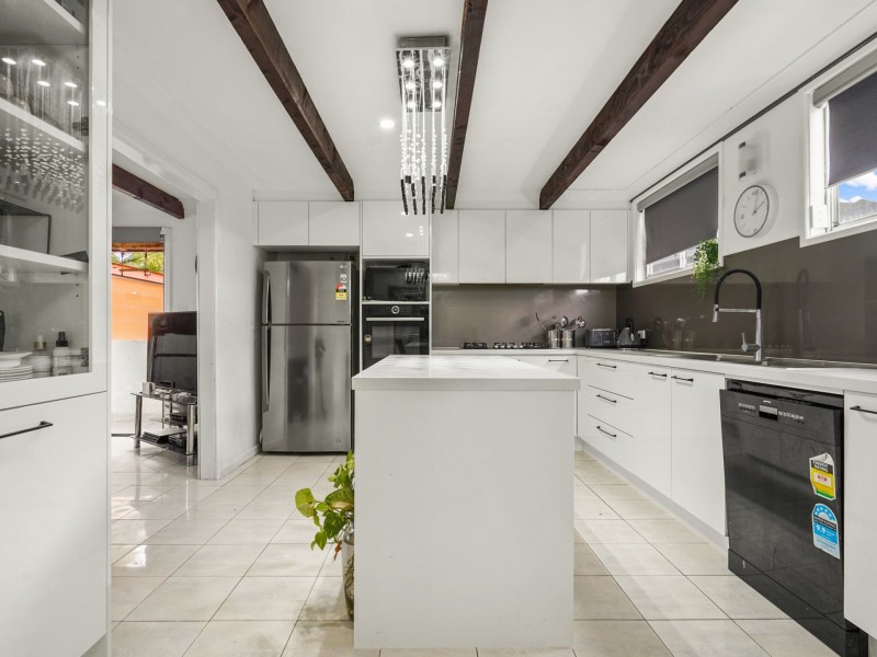 51 Brudenell Avenue, Leumeah NSW 2560