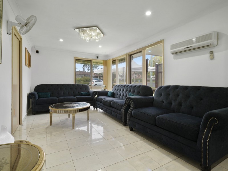 51 Brudenell Avenue, Leumeah NSW 2560