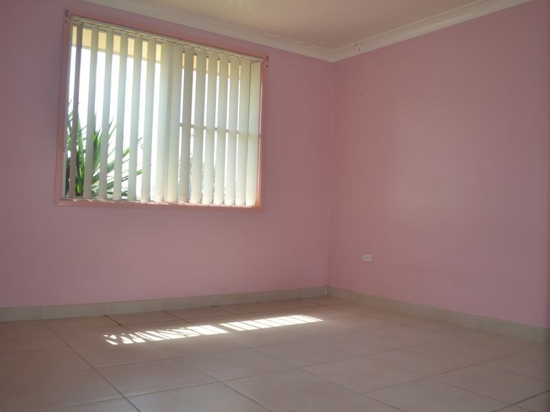 10 Startop Place, Ambarvale NSW 2560