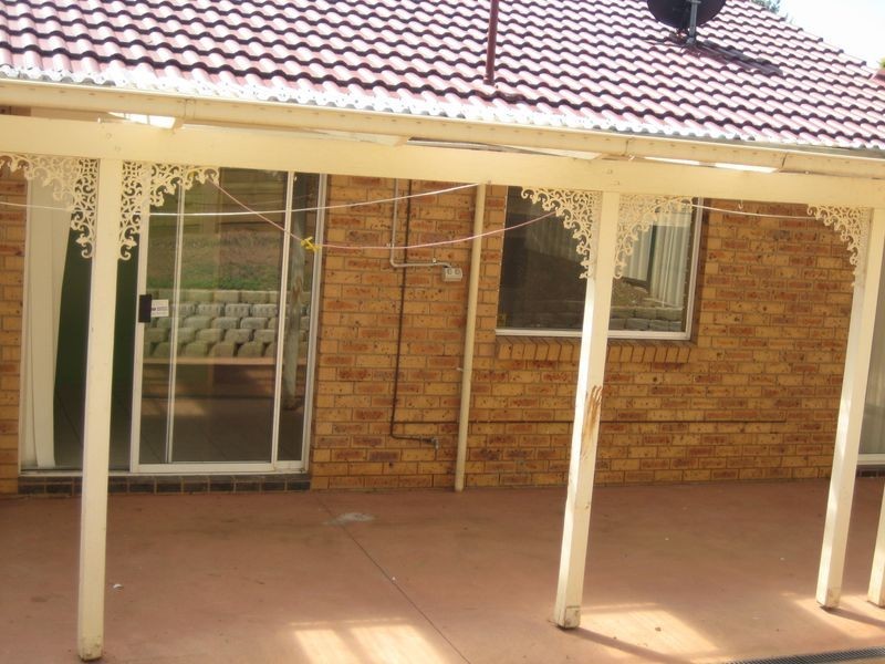 10 Startop Place, Ambarvale NSW 2560