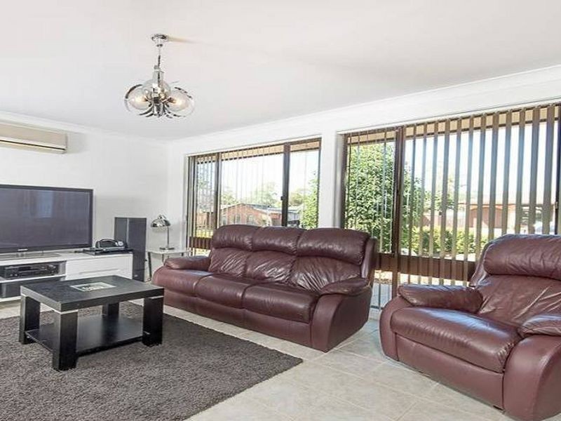 3 Hudson Place, Ingleburn NSW 2565