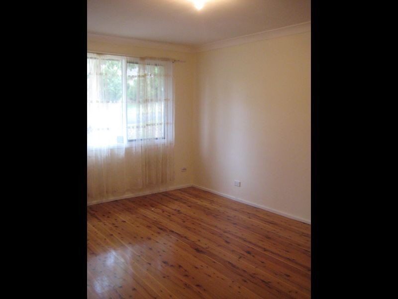 34 Birdsville Crescent, Leumeah NSW 2560