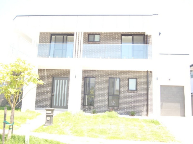 1 Lowe street, Oran Park NSW 2570