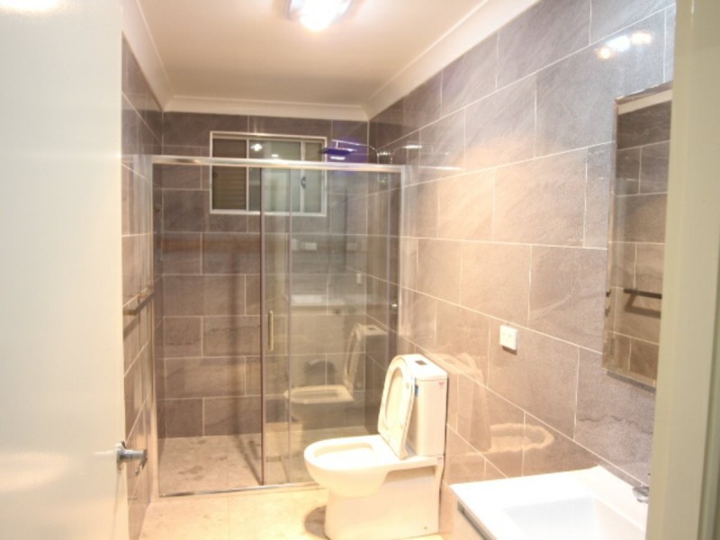 40 a wood lark place, Glenfield NSW 2167