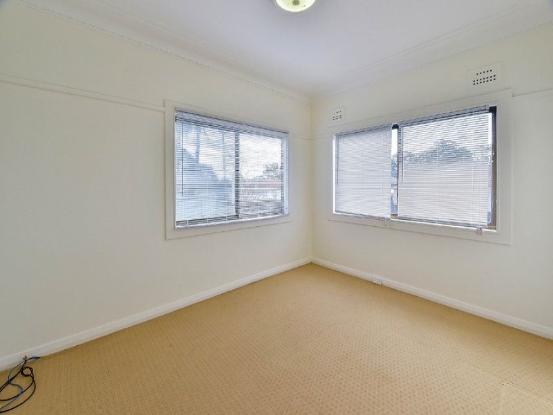51 Pembroke Road, Minto NSW 2566