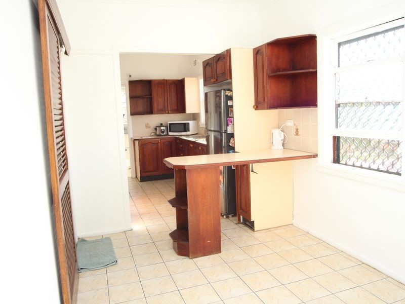 7 Cyprus Street, Macquarie Fields NSW 2564