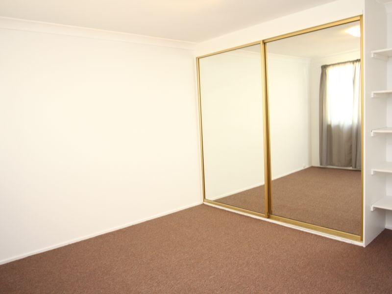 7 Cyprus Street, Macquarie Fields NSW 2564