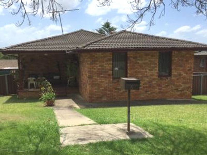 6 Podargus Place, Ingleburn NSW 2565