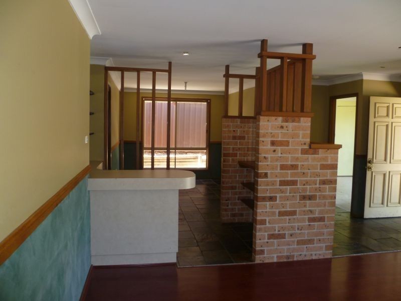 5 Peat Close, Eagle Vale NSW 2558