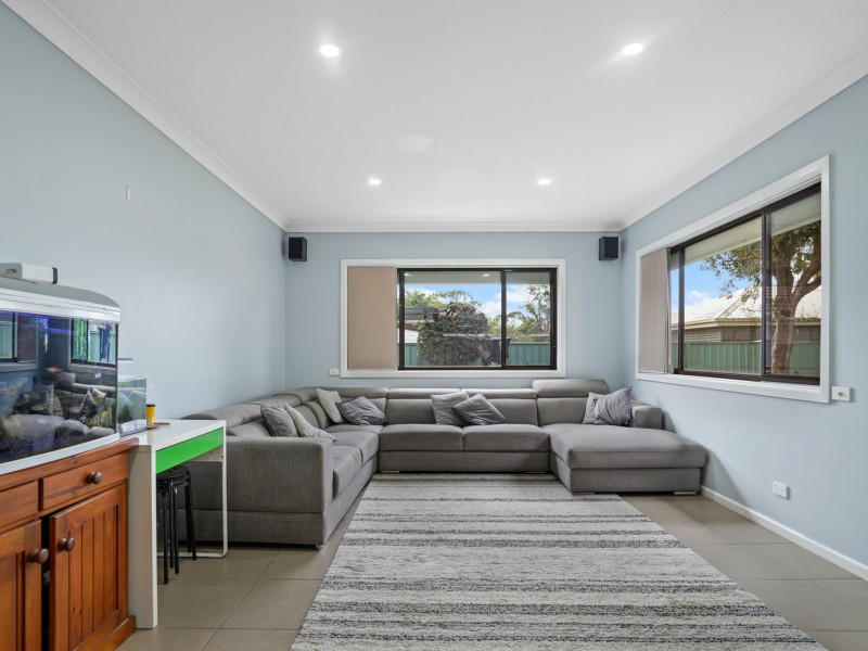 12 Bingara Road, Macquarie Fields NSW 2564