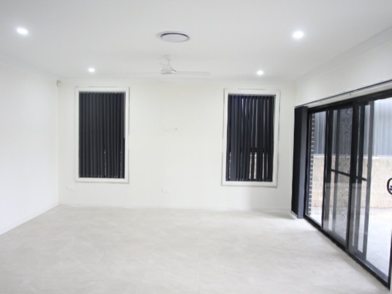 57 Fieldhouse Circuit, Campbelltown NSW 2560