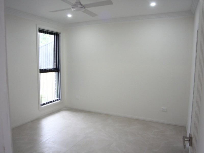 57 Fieldhouse Circuit, Campbelltown NSW 2560