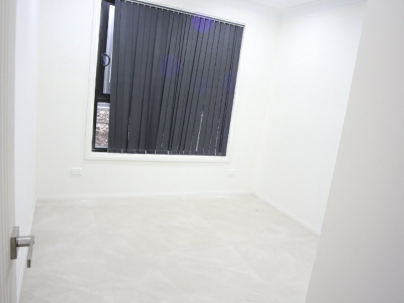 57 Fieldhouse Circuit, Campbelltown NSW 2560