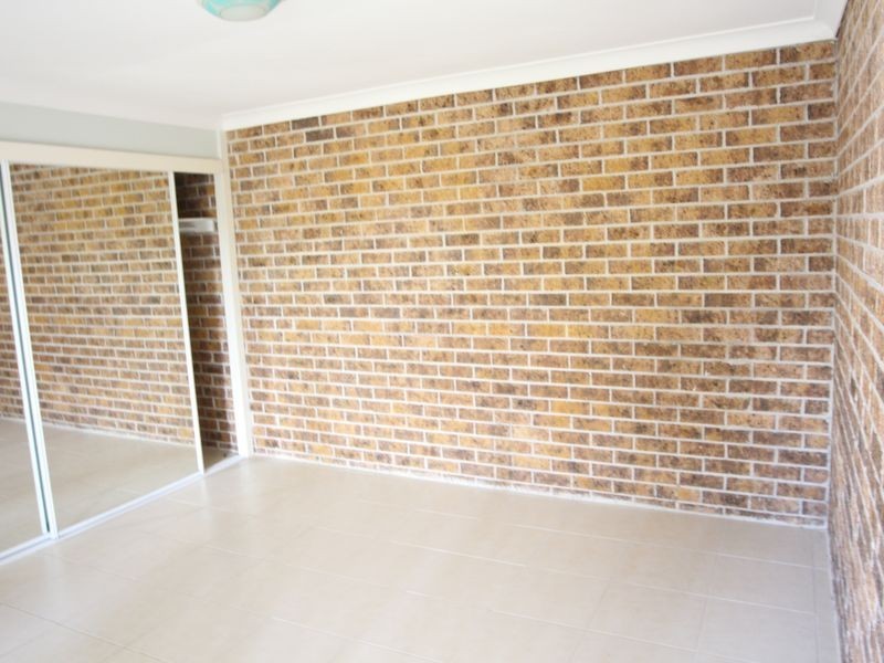 Villa 1/23 Second Avenue, Macquarie Fields NSW 2564