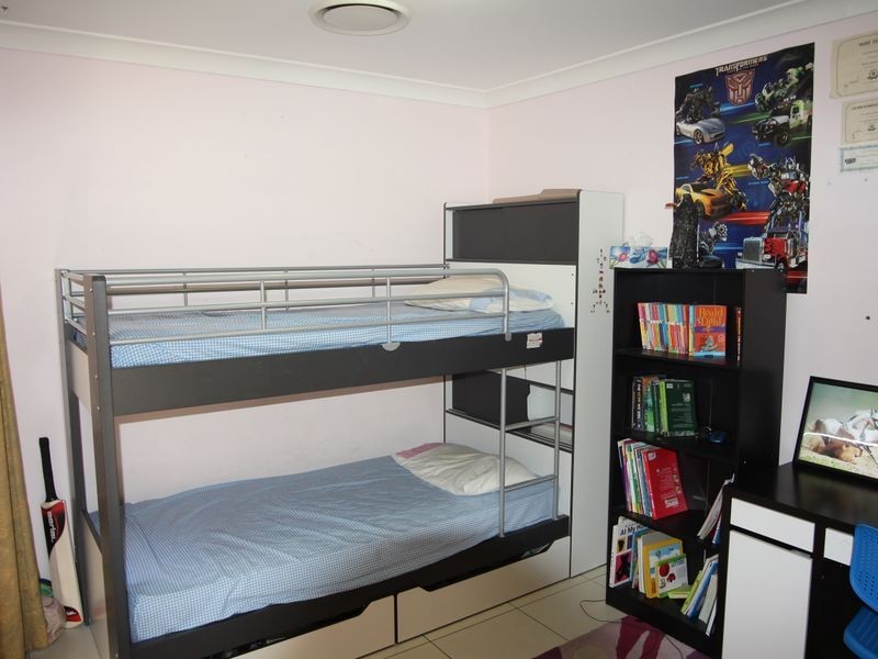 60 Durham Street, Minto NSW 2566