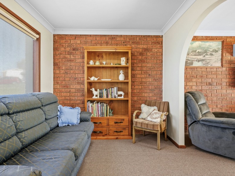 103 Eagleview Road, Minto NSW 2566