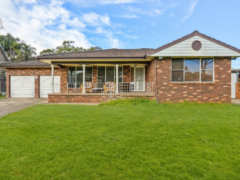 19 Clifford Crescent, Ingleburn NSW 2565