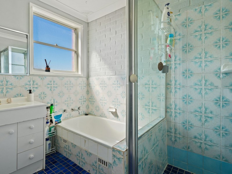 1/84 Townson Avenue, Minto NSW 2566