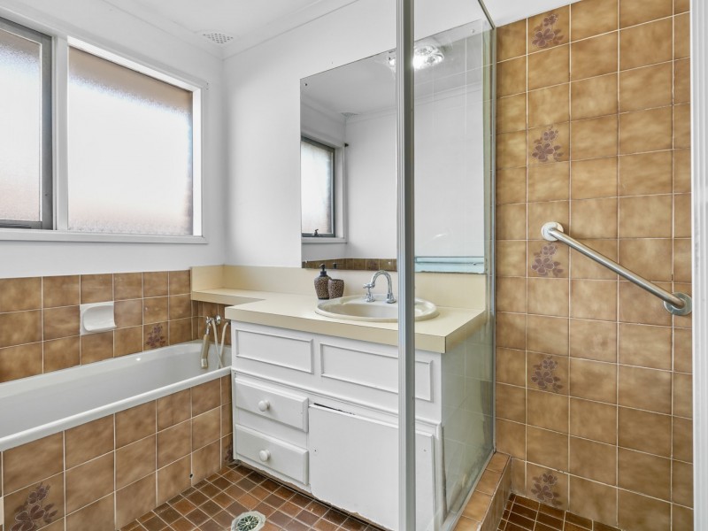 30 Longhurst Road, Minto NSW 2566