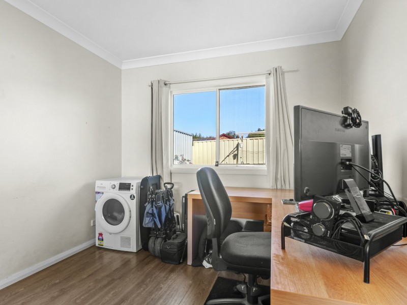 1 and 1A Kokoda Place, Glenfield NSW 2167