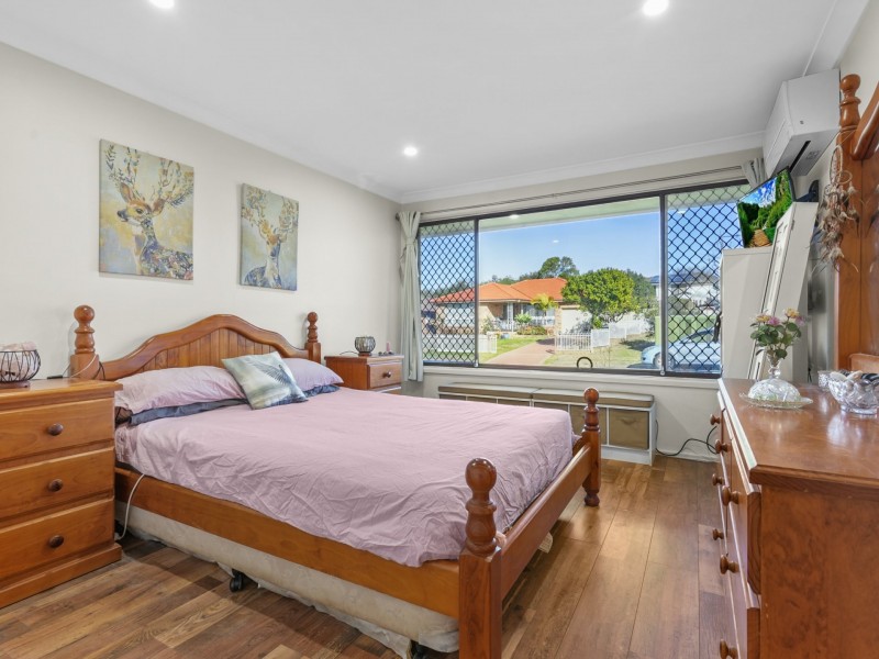 1 and 1A Kokoda Place, Glenfield NSW 2167