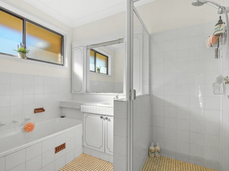 1 and 1A Kokoda Place, Glenfield NSW 2167