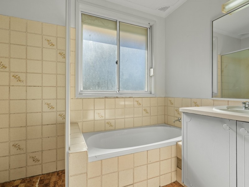 32 Amundsen Street, Leumeah NSW 2560