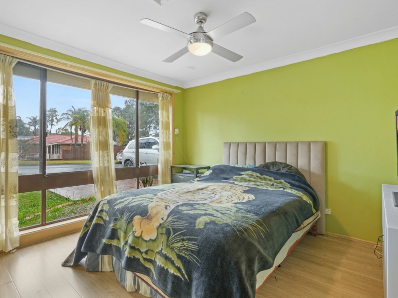 31 Rutherglen Drive, St Andrews NSW 2566