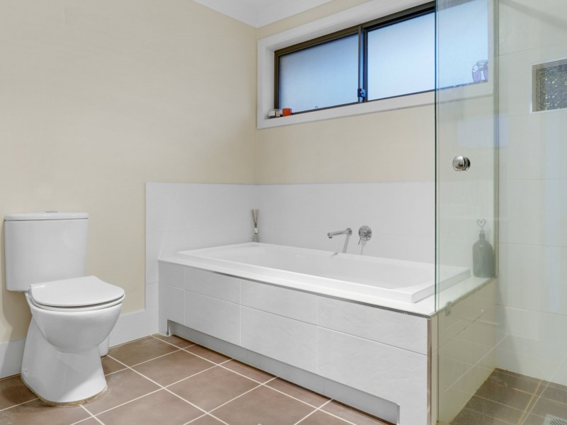 14 Twynam Place, Minto NSW 2566