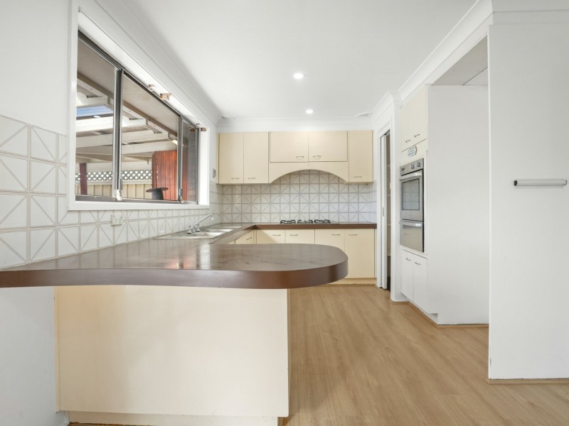 3 Angus Place, St Andrews NSW 2566