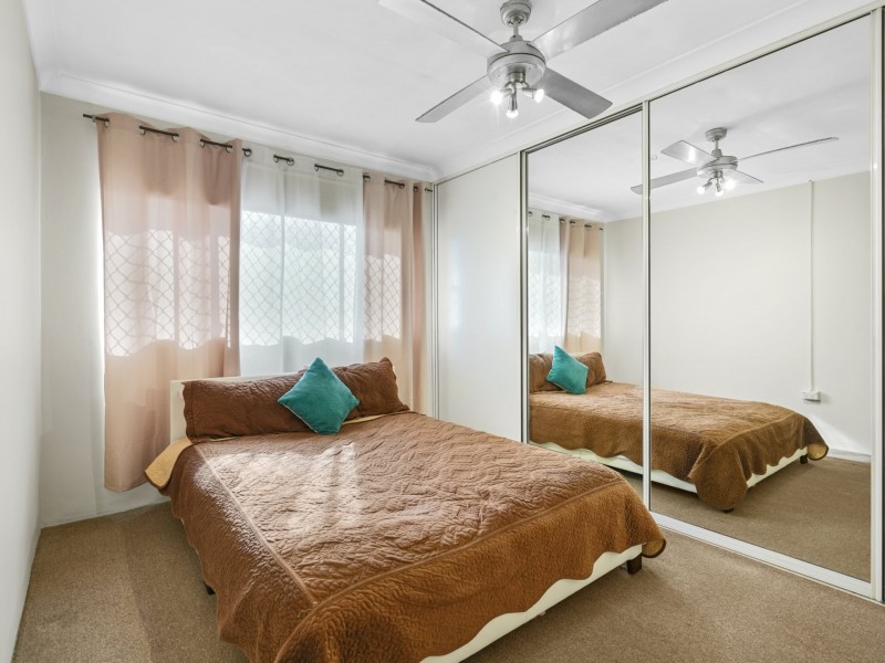 1/9-13 SURREY ST MINTO, Minto NSW 2566