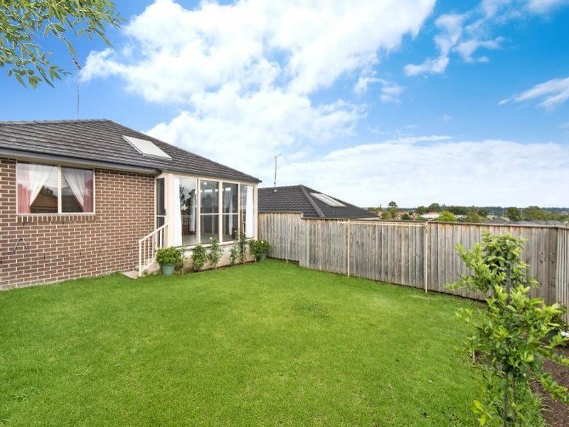 8 Tinderry Avenue, Minto NSW 2566