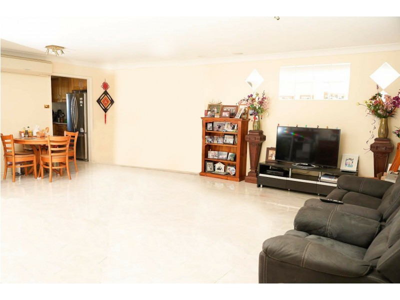 2/34 Minto Road, Minto NSW 2566