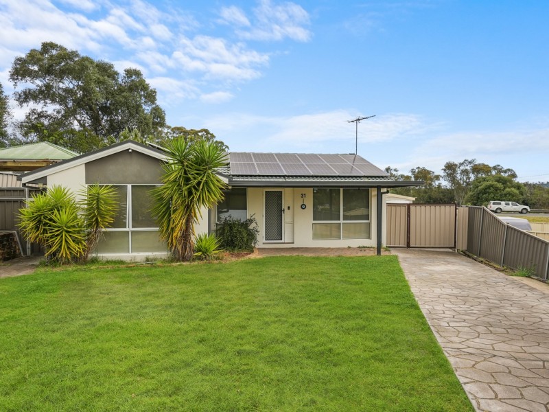 31 Lochalsh Street, St Andrews NSW 2566