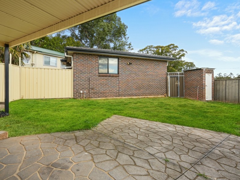 31 Lochalsh Street, St Andrews NSW 2566