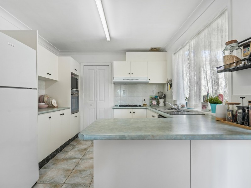 21 Glenfield Drive, Currans Hill NSW 2567