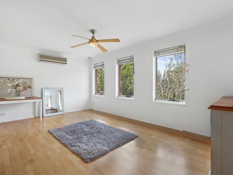 21 Glenfield Drive, Currans Hill NSW 2567