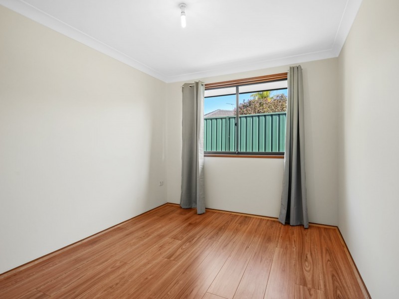 8 Bute Place, St Andrews NSW 2566