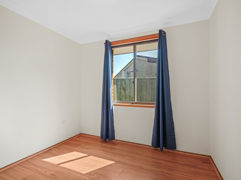 8 Bute Place, St Andrews NSW 2566