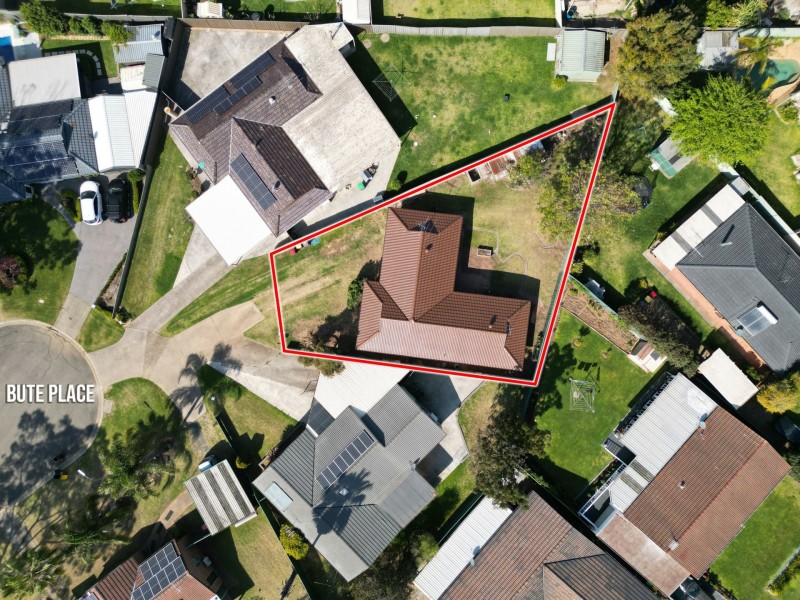 8 Bute Place, St Andrews NSW 2566