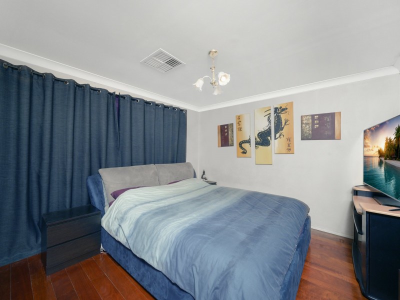 6 WARRIEWOOD STREET, Woodbine NSW 2560