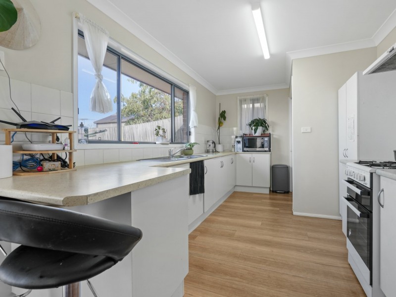 6 Lind Street, Minto NSW 2566