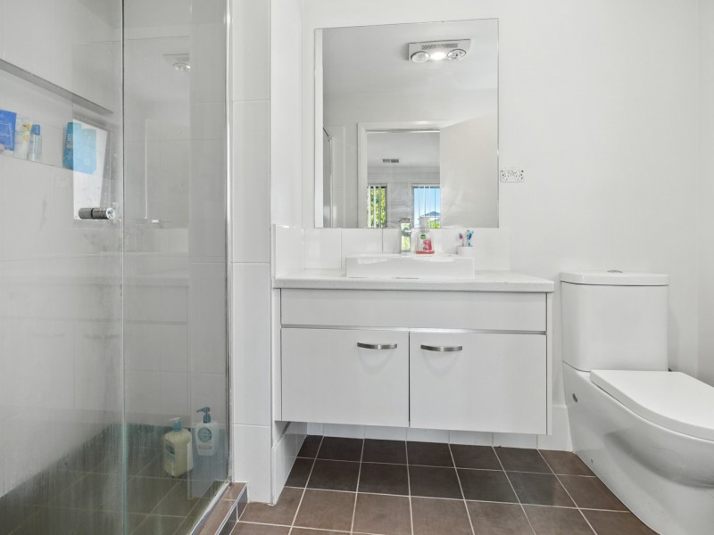 76 Pendergast Avenue, Minto NSW 2566