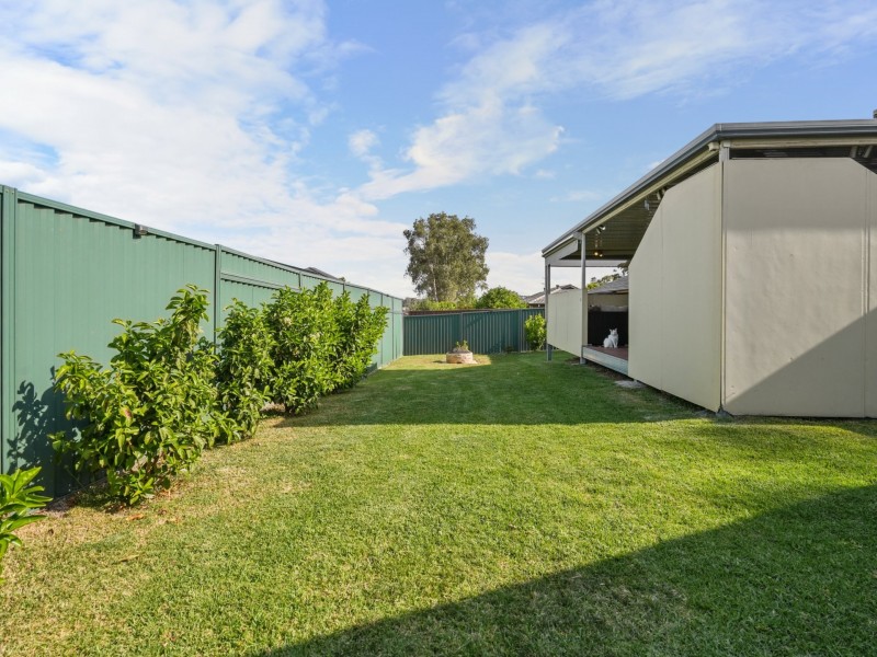 10 Leven Place, St Andrews NSW 2566
