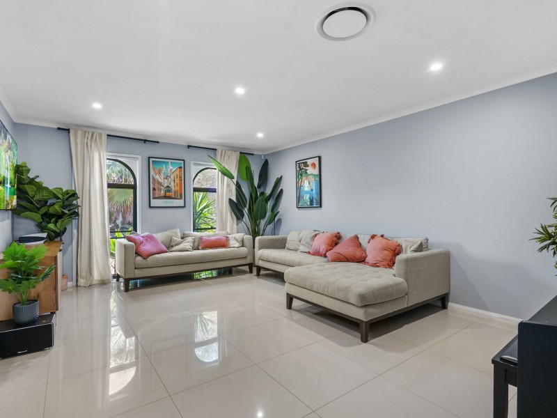 53 Bannockburn Avenue, St Andrews NSW 2566
