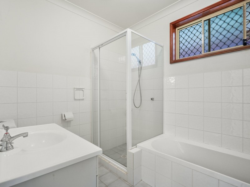 4/19 Azalea Place, Macquarie Fields NSW 2564